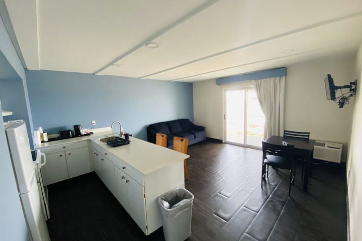 Room 11 of 39