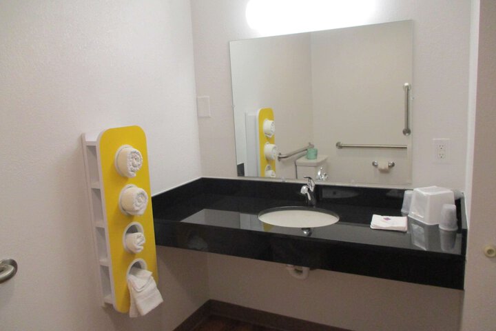 Room 14 of 21