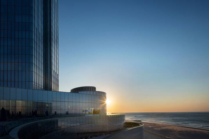 Hotel 5 of 83
