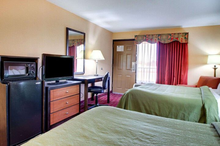 Room 16 of 24