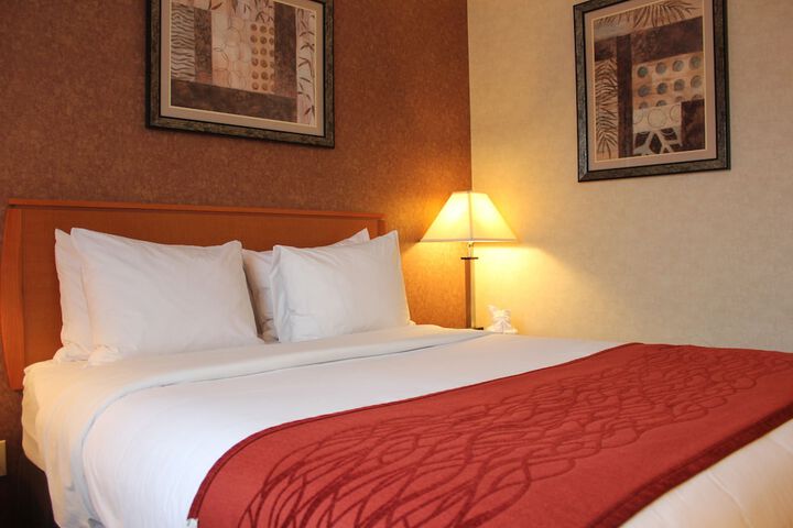 Room 16 of 40