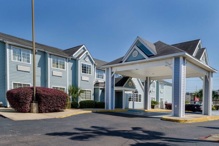 Hotel 4 of 34