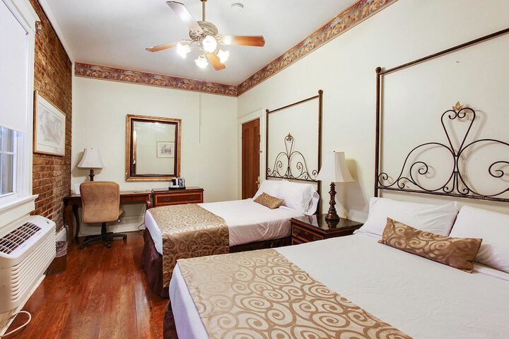 Room 18 of 25