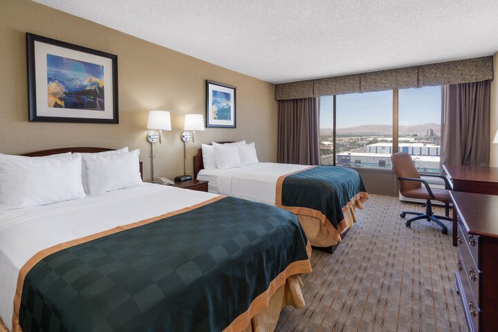 Ramada by Wyndham Reno Hotel and Casino