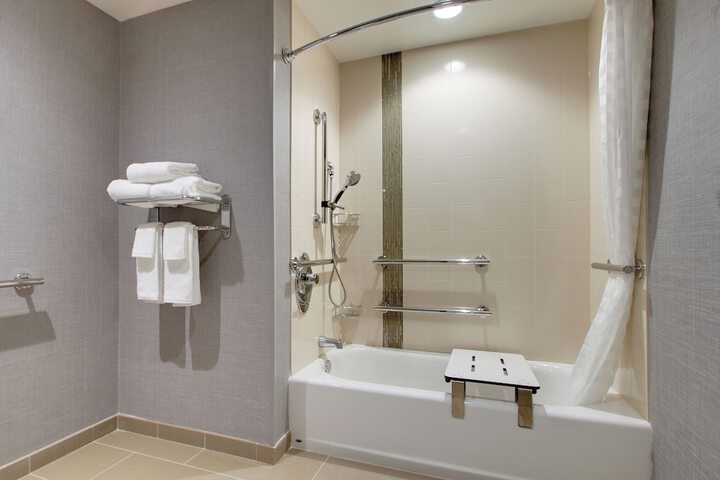 Hyatt Place Milwaukee / Downtown