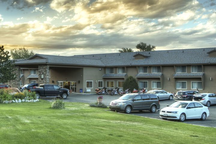 Hotel 2 of 49