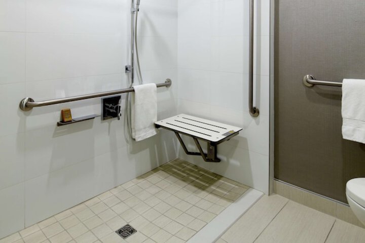 DoubleTree by Hilton Montreal