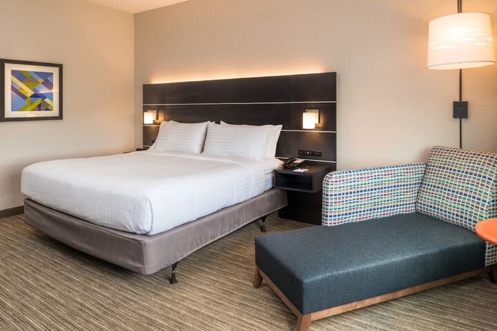 Room 21 of 42