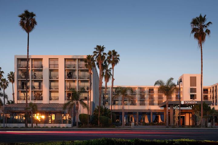 Hotel 5 of 95