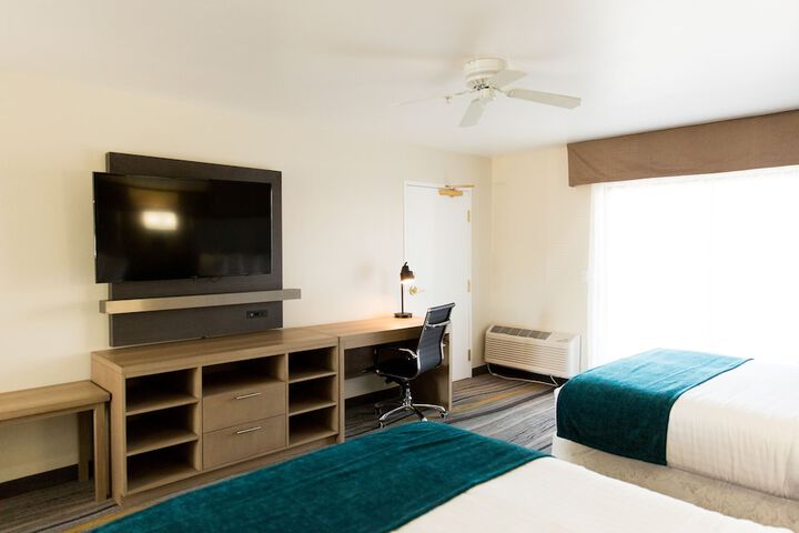 Room 41 of 64