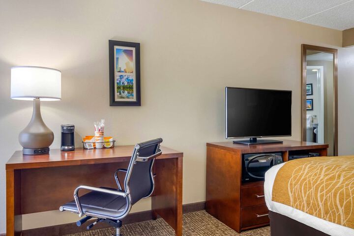 Room 18 of 48