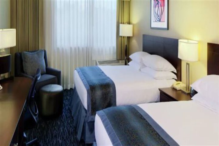 DOUBLETREE BY HILTON NORWALK
