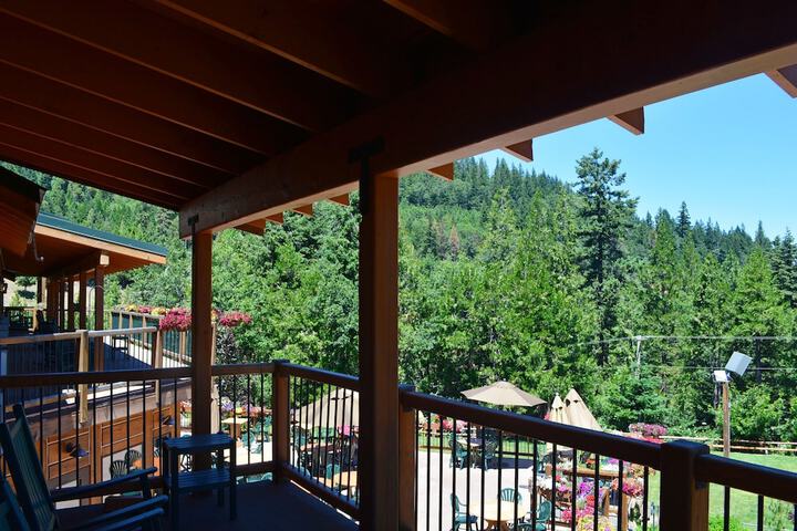Callahans Mountain Lodge