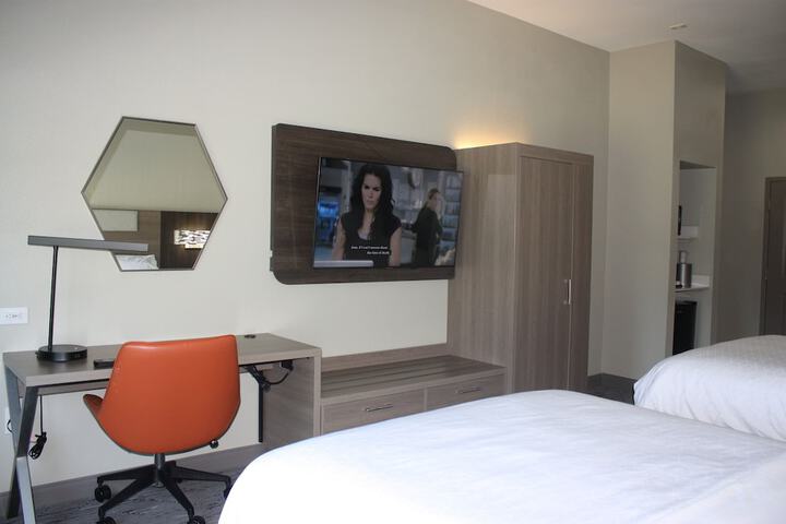 Holiday Inn Express Hotel & Suites Shamrock North by IHG
