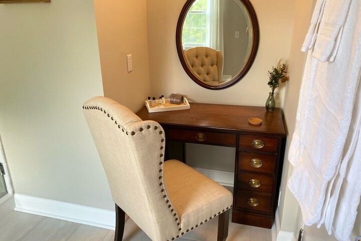 Room 54 of 111
