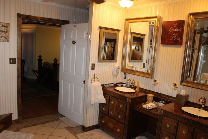Room 17 of 54