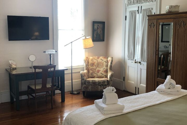 Room 31 of 60