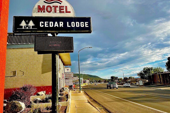 Hotel 2 of 39