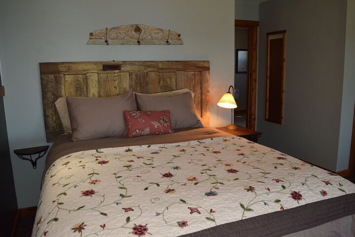 The Bluff on Whidbey B & B