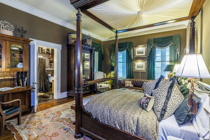 Room 41 of 70