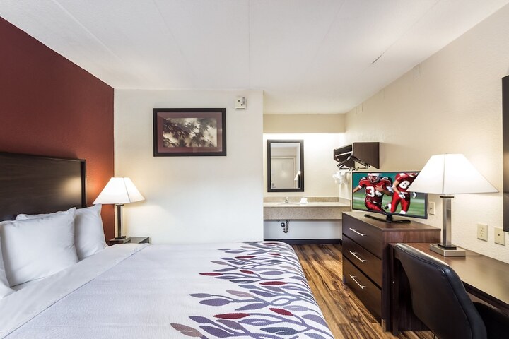 Room 16 of 27