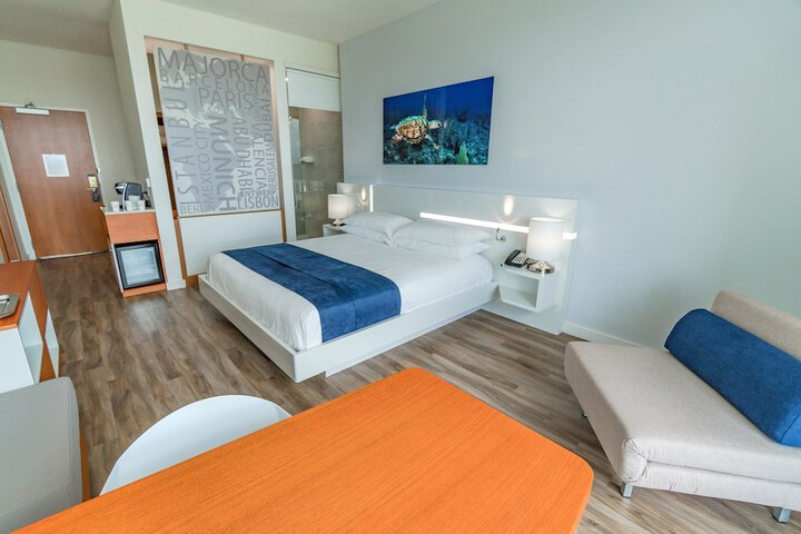 Room 20 of 43