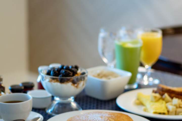 Breakfast/Coffee Service 85 of 106