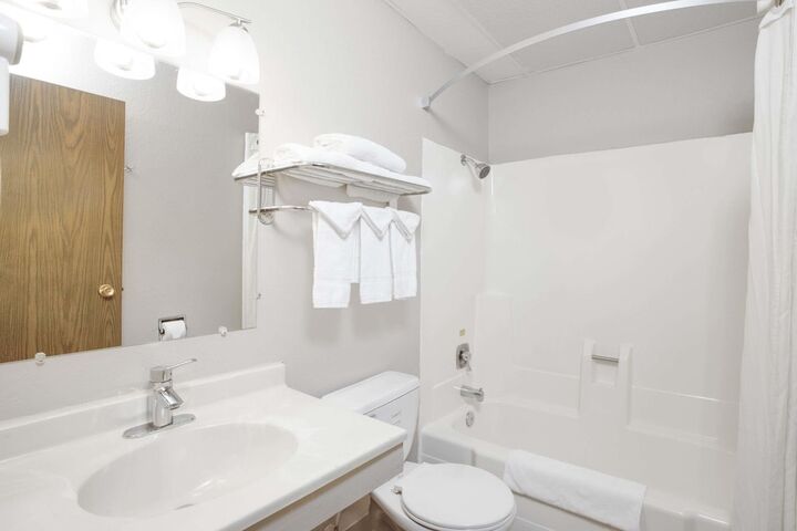 Room 14 of 15