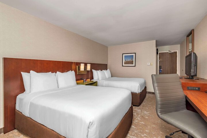 Room 15 of 38