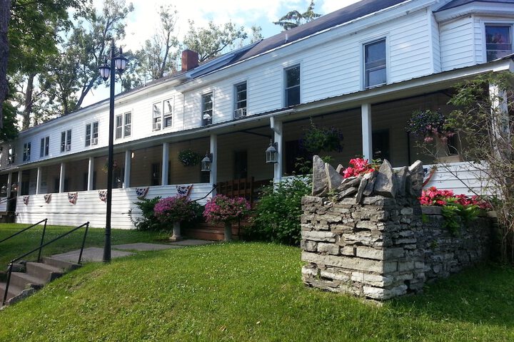 Townhouse Hotel