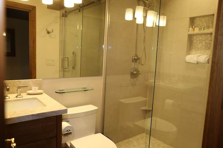 Room 338 of 500