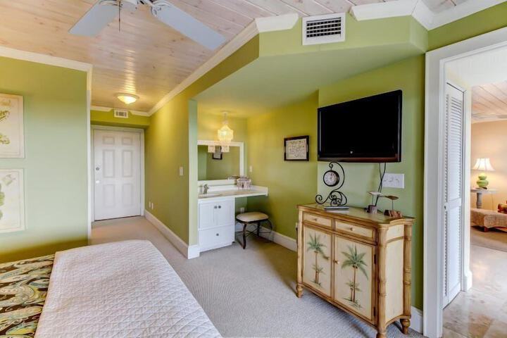Room 14 of 34