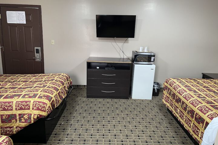 Room 17 of 46