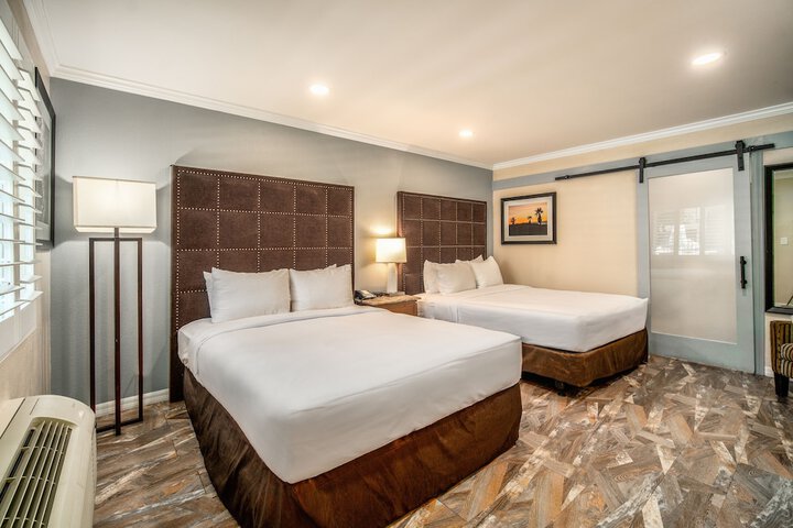 Room 48 of 60