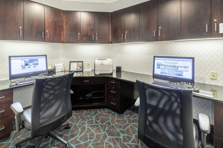 Business Center 41 of 41