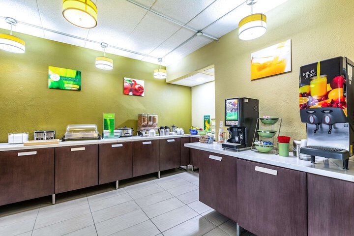 Breakfast/Coffee Service 41 of 47