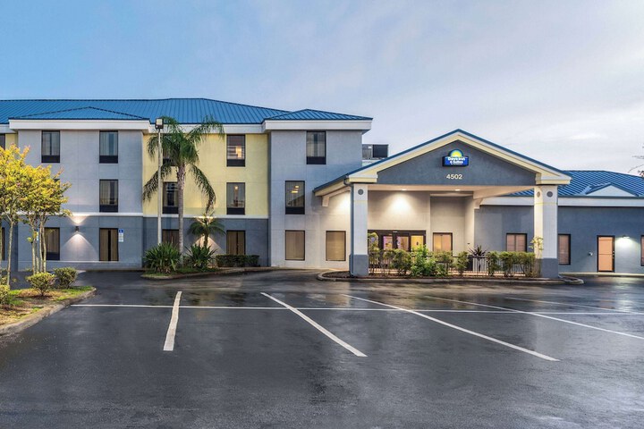 Hotel 11 of 85