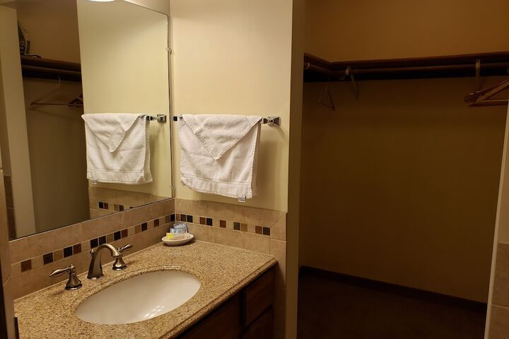 Room 57 of 75