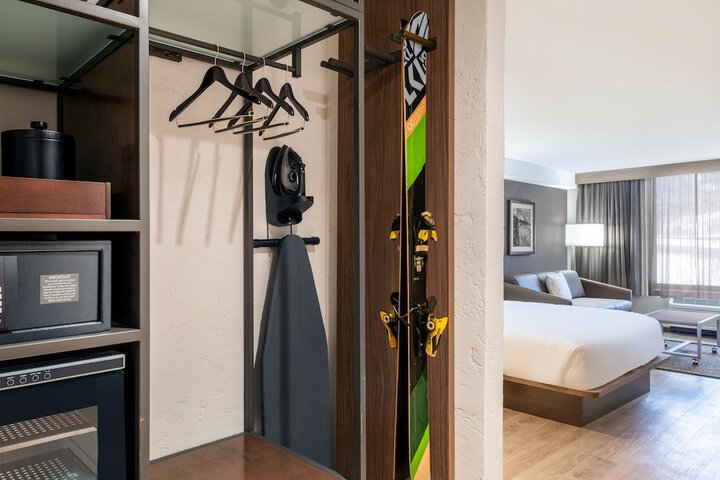 Room 19 of 51