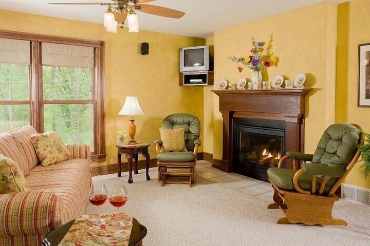 Garth Woodside Mansion B & B
