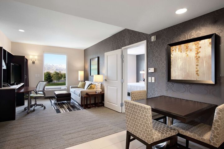 Room 10 of 22