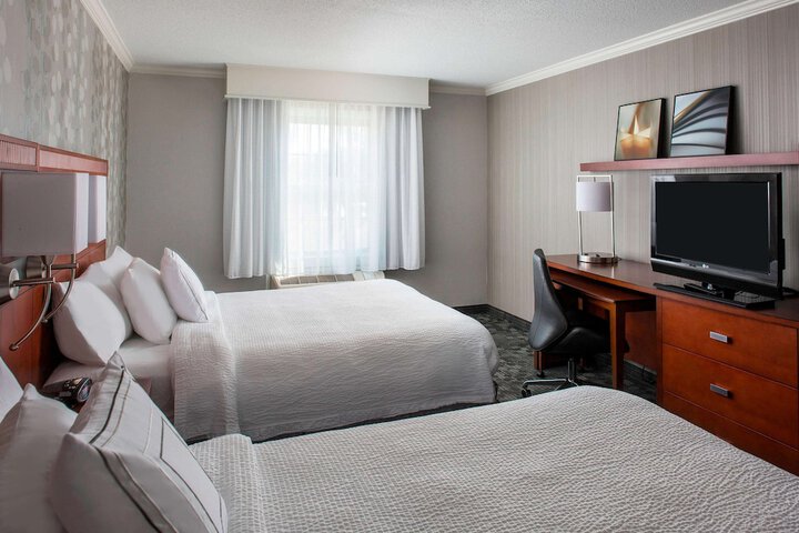 Room 8 of 24