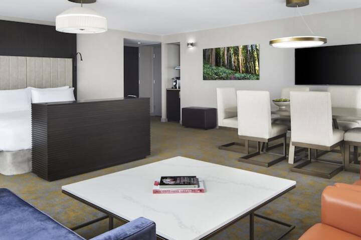 Room 42 of 116