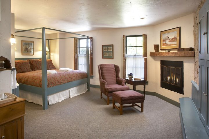 Room 56 of 69