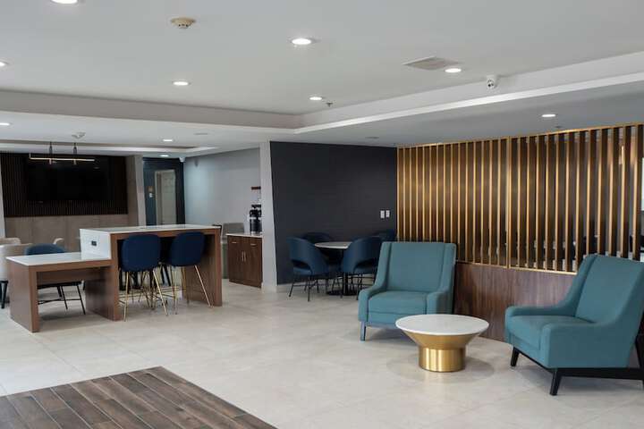 La Quinta Inn & Suites by Wyndham Dallas Mesquite