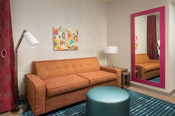 Room 15 of 25