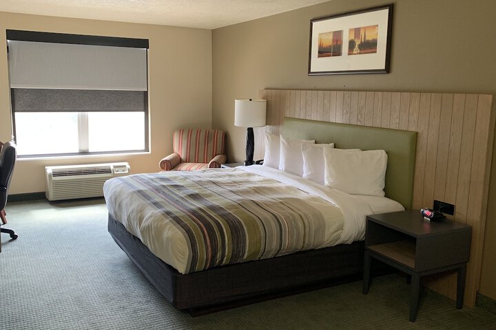 Country Inn & Suites by Radisson West Valley City, UT