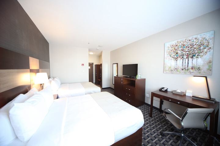 Room 33 of 53