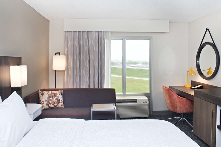 Room 41 of 60
