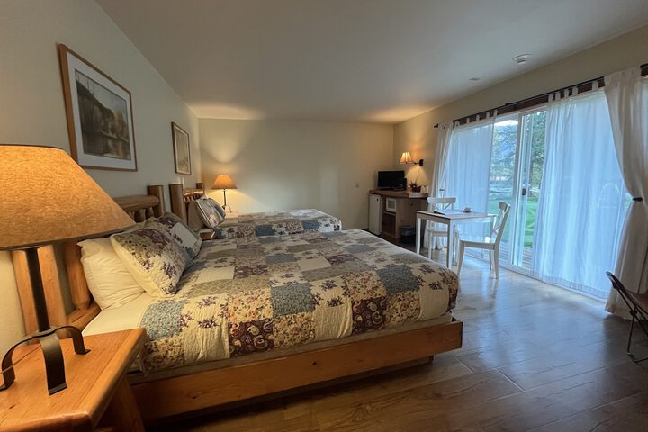 Room 44 of 210